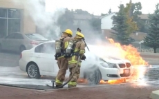 BMW triệu hồi 300.000 xe vì nguy cơ cháy nổ động cơ