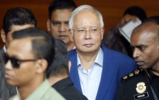Malaysia bắt cựu Thủ tướng Najib Razak, đưa ra tòa chóng vánh