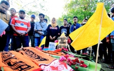 CĐV bị sát hại dã man, giải VĐQG Indonesia hoãn vô thời hạn