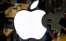 Apple đang “vắt kiệt” túi tiền người dùng