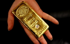 Giá vàng không ngừng tăng sau khi vượt 1.300USD/ounce