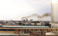 Dân chung cư Sài Gòn khốn khổ vì ô nhiễm