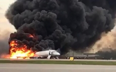 Hiện trường vụ cháy máy bay thảm khốc ở Nga