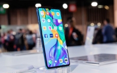 Huawei sụt giảm gần 60% doanh số bán điện thoại