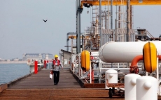 Giá dầu tăng do căng thẳng ở Vùng Vịnh