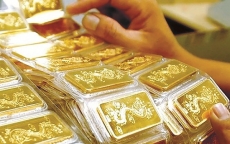 Vượt mốc 42 triệu đồng/lượng, giá vàng còn tăng đến đâu?