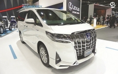 “Chuyên cơ mặt đất” Toyota Alphard có tương xứng như kỳ vọng?