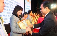 Nestlé Việt Nam nhận bằng khen của Tổng cục Thuế