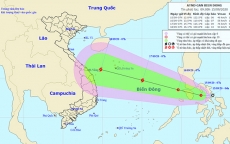 Áp thấp nhiệt đới sắp vào Biển Đông, khả năng mạnh thành bão