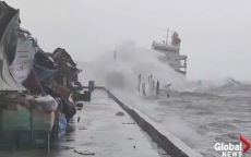 Siêu bão sắp đổ bộ, Philippines sơ tán hàng chục nghìn dân
