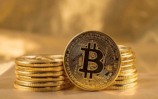 Giá Bitcoin tiến gần đỉnh lịch sử