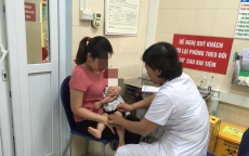 'Kiêng' vắc-xin cho trẻ sinh non - sai lầm tai hại!