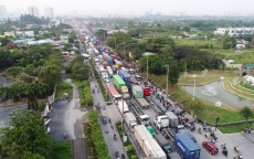 Đoạn đường 8 km đi hết 6 tiếng ở Sài Gòn: Nắn dòng, mở 'túi chứa'