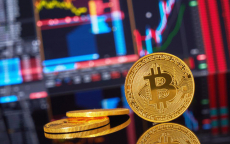 Bitcoin chứng kiến tháng giảm mạnh nhất trong 3 năm