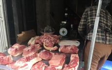 Giá thịt heo tăng nóng: Người nuôi phấn khởi, dân mua “toát mồ hôi