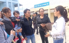 Xót xa 500 giáo viên bị chấm dứt hợp đồng ở Đắk Lắk phải ra đường mưu sinh