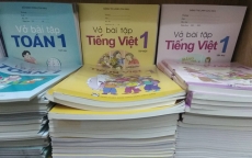 Bộ trưởng Phùng Xuân Nhạ chỉ thị: Không để học sinh viết, vẽ vào sách giáo khoa