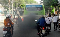 Nhức nhối: Tình trạng xe buýt xuống cấp xả khói gây ô nhiễm môi trường!