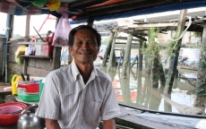 Cuộc sống của vợ chồng già chuyên vớt xác người trên sông Sài Gòn