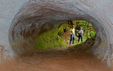 Phát hiện hang động khổng lồ bí ẩn, các nhà địa chất ngạc nhiên khi biết 'chủ nhân' thực sự của nó