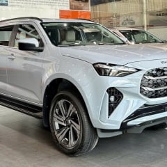 Isuzu mu-X 2025 ra mắt VN: Thêm bản Sport, giá từ 928 triệu đồng
