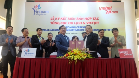 Tổng cục Du lịch và Vietjet Air hợp tác