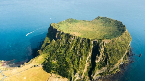 Đảo Jeju 'chọn mặt gửi vàng' KOL Indonesia để tìm lại hào quang du lịch