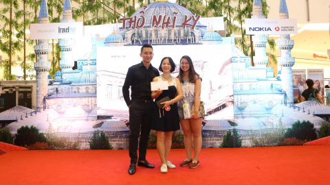 Mưa quà tặng tại Triển lãm Thổ Nhĩ Kỳ