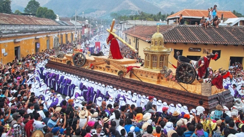 Thành phố Antigua quyến rũ ở Trung Mỹ