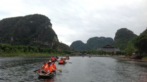 Bái Đính – Tràng An – Kênh Gà: Hành trình du xuân