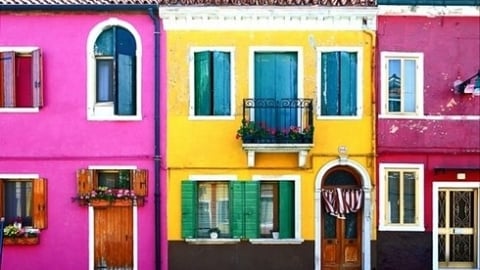 Du ngoạn hòn đảo màu sắc ở Italy