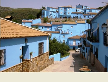 Ấn tượng ngôi làng ‘Xì Trum’ ở Tây Ban Nha’