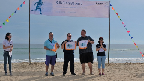 Chạy Thiện Nguyện Với Cuộc Thi Chạy Bộ ‘Run To Give’