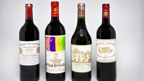 Ra mắt BST rượu vang Emirates Vintage