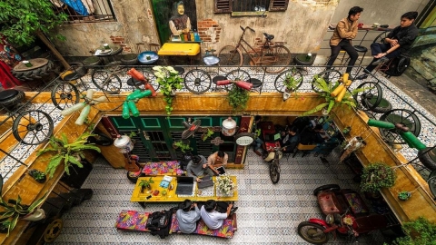 Độc đáo quán cà phê tái chế giữa lòng Thủ đô