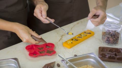 Sản xuất chocolate cùng The Anam