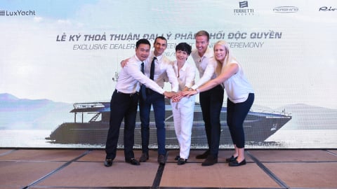 LuxYacht phân phối du thuyền siêu sang