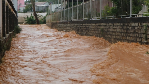 Đà Lạt, Phú Quốc chìm trong biển nước