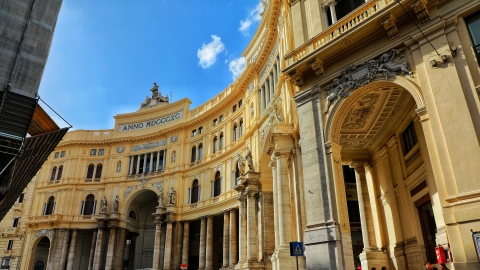 Những di sản ở Napoli