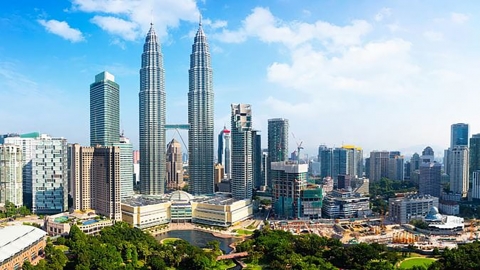 Malaysia mở cửa du lịch không cách ly từ 1/3