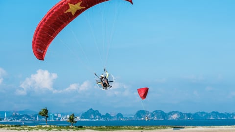 Quảng Ngãi tổ chức thi đấu dù lượn quốc gia tại Lý Sơn