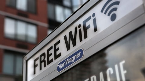 Cẩn trọng với mạng Wi-Fi công cộng khi đi du lịch