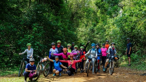 'Ride and Shine' - Đạp xe khám phá quanh Sài Gòn