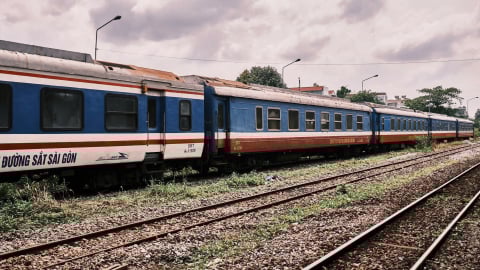 Một ngày rong ruổi TP.HCM - Biên Hòa bằng tàu lửa