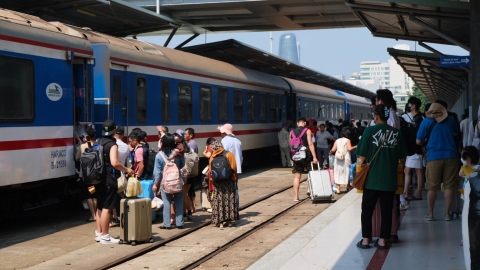 Toạ độ check-in gây sốt với “chuyến tàu mùa xuân” độc đáo đón giao thừa