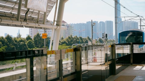 Thực hư “địa điểm sống ảo đình đám của giới trẻ TP.HCM', metro số 1 cấm chụp ảnh