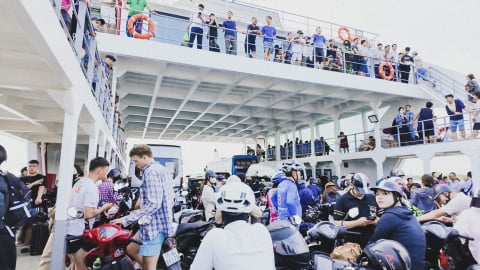 Chuyến đi mở cửa biển xanh: Từ đất liền ra đảo trên chuyến phà Gót - Cái Viềng