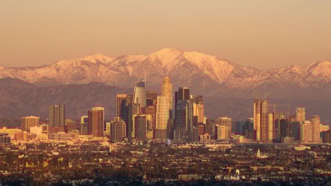 Los Angeles giới nghiêm khu vực trung tâm vì làn sóng biểu tình