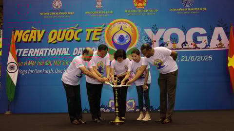 Ngày Quốc tế Yoga 2025 với chủ đề: 'Yoga vì một Trái đất, một sức khoẻ chung'