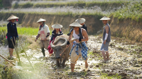 Lên thăm một Tây Bắc thắm đượm tình người cùng show truyền hình thực tế “Gia đình Haha”